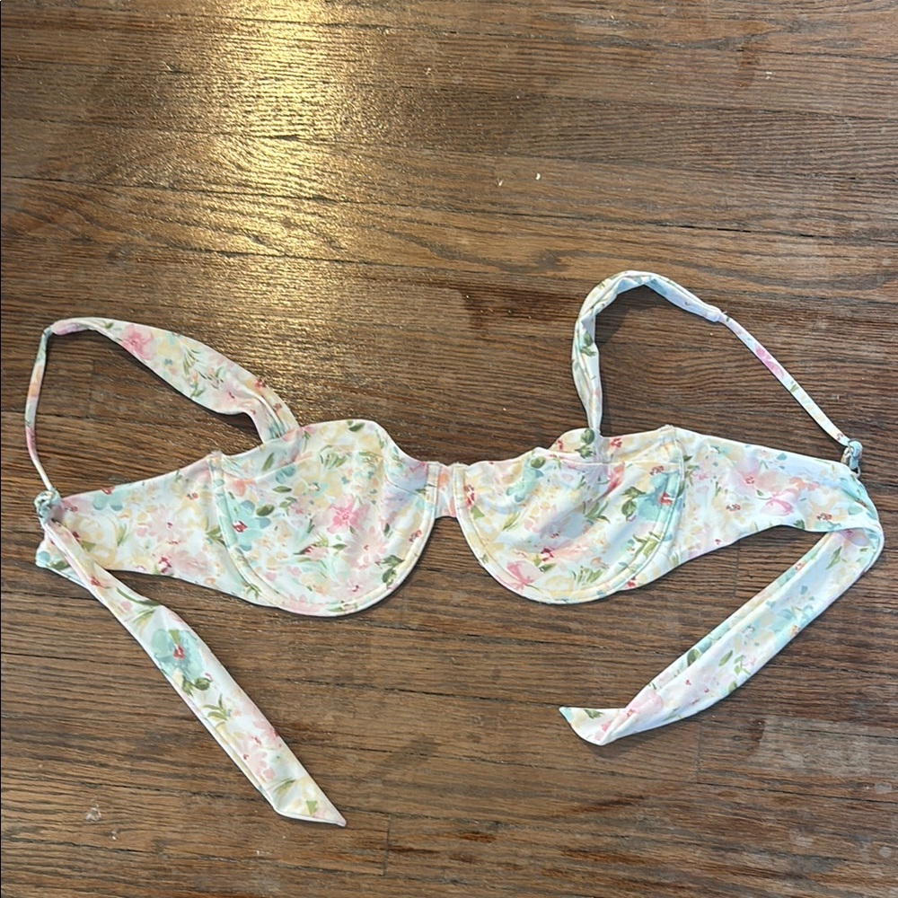 Abercrombie & Fitch Pastel Floral Underwire Bikini Top